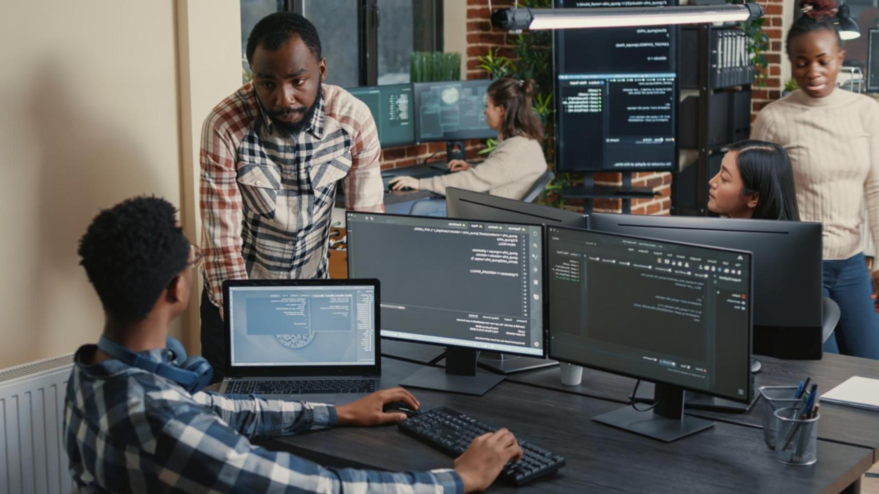 Live-Session mit Dozenten und Studierenden